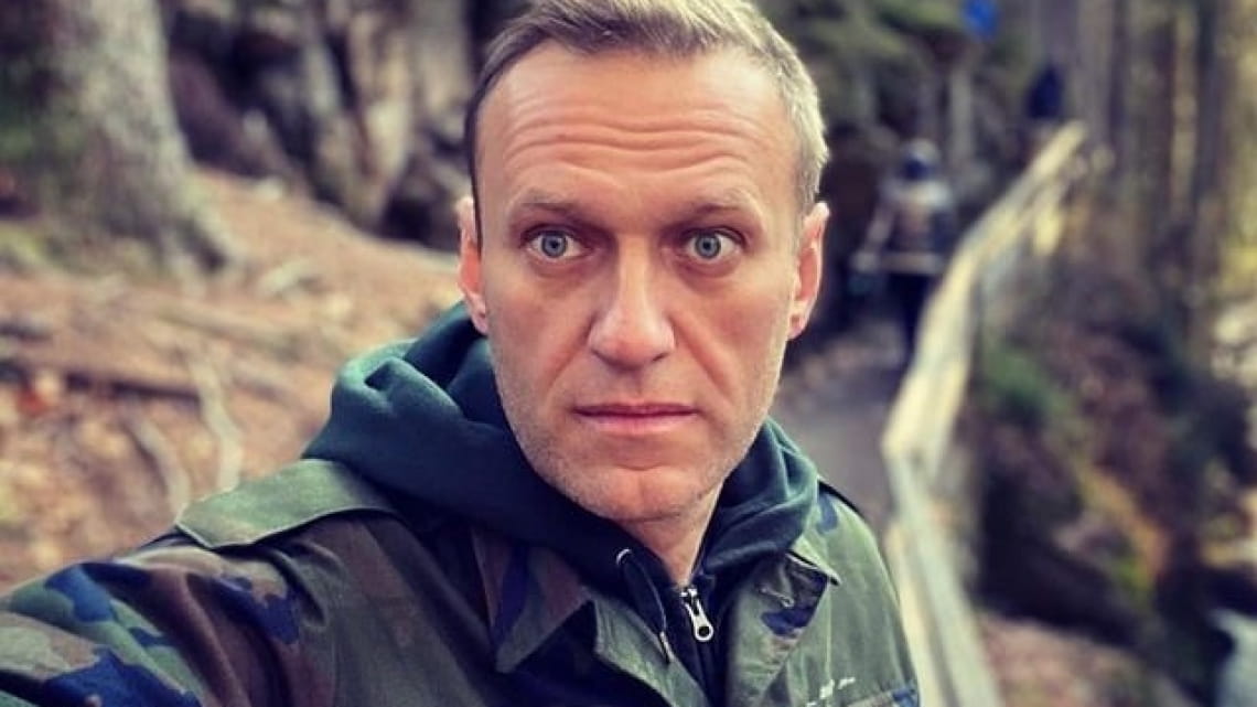 Навальний помер у колонії: що відомо про життя і смерть 